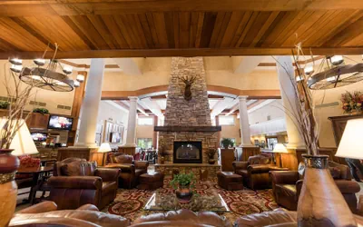 Photo 4 - MCM Elegante Lodge & Suites Ruidoso