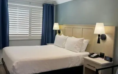 Photo 5 - Ramada Limited Redondo Beach