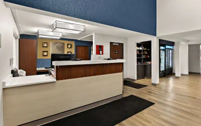 Photo 4 - Comfort Inn & Suites Fremont