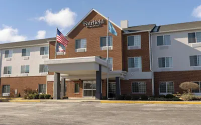 Photo 2 - Fairfield Inn & Suites by Marriott Cincinnati Eastgate