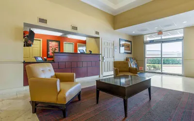Photo 4 - Extended Stay America Select Suites - Houston - Sugar Land