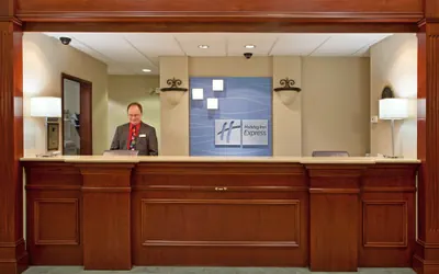 Photo 4 - Holiday Inn Express Grove City by IHG