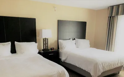 Photo 5 - Holiday Inn Express Hotel & Suites Plymouth by IHG