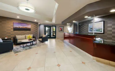Photo 3 - Best Western Lanai Garden Inn & Suites