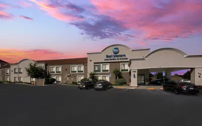 Photo 2 - Best Western Lanai Garden Inn & Suites
