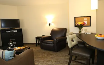 Photo 4 - Candlewood Suites East Lansing by IHG