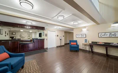 Photo 3 - Comfort Suites Red Bluff near I-5