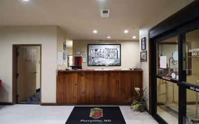 Photo 4 - Super 8 by Wyndham Perryville