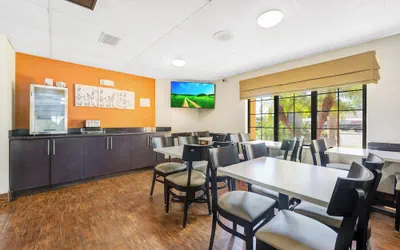 Photo 5 - Wingate by Wyndham Leesburg Florida
