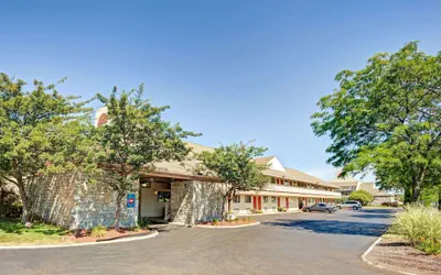 Photo 2 - Americas Best Value Inn & Suites Monroe