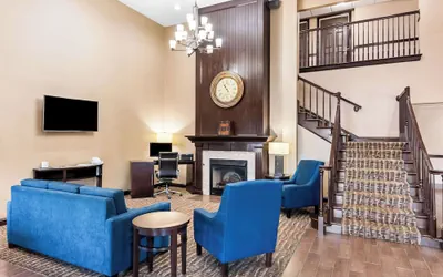 Photo 4 - Comfort Inn & Suites Heath - Newark South