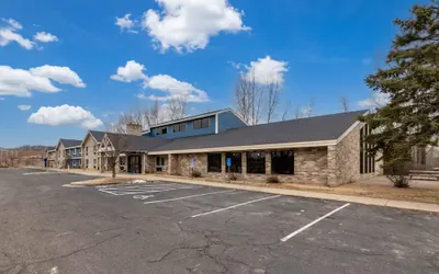 Photo 2 - AmericInn by Wyndham White Bear Lake St. Paul