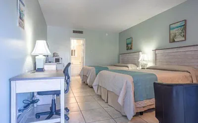 Photo 5 - Carriage House Resort Motel