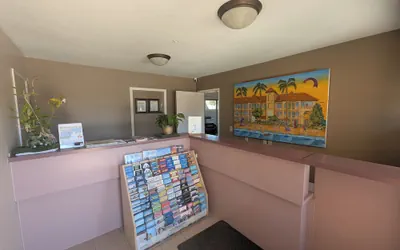 Photo 4 - Oceanview Motel - Huntington Beach