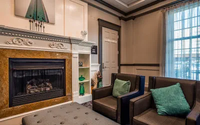 Photo 3 - Best Western Adams Inn Quincy-Boston