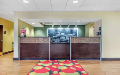 Photo 3 - Hampton Inn Brookhaven