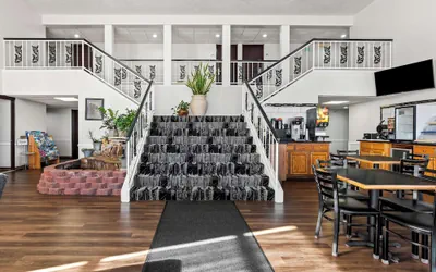 Photo 5 - SureStay Hotel by Best Western Duncan