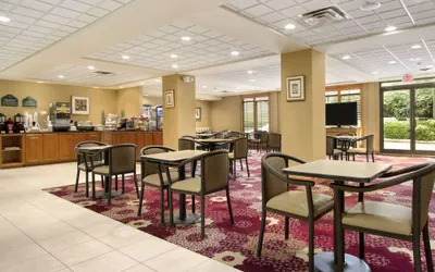 Photo 2 - Wingate Inn Chattanooga