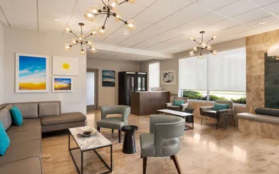 Photo 5 - Days Inn by Wyndham Miami Airport North