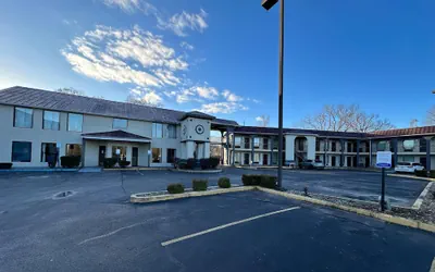 Photo 2 - Quality Inn Ashland