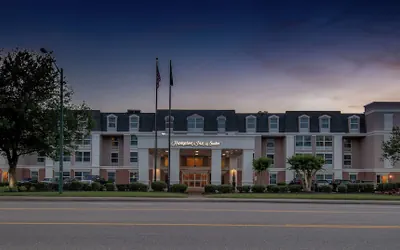 Photo 2 - Hampton Inn & Suites Williamsburg-Richmond Rd.