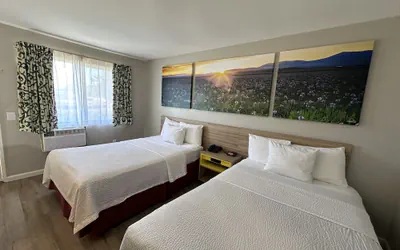 Photo 5 - Days Inn by Wyndham San Marcos