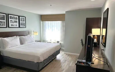 Photo 4 - Wingate by Wyndham Bel Air I-95 Exit 77A / APG Area