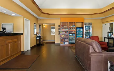 Photo 3 - Comfort Suites Saginaw North