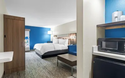 Photo 5 - Holiday Inn Express And Suites Joplin Southeast by IHG