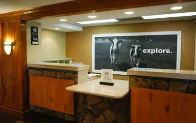 Photo 3 - Hampton Inn Franklin