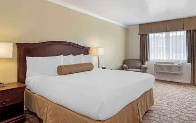 Photo 5 - Best Western Salinas Monterey Hotel