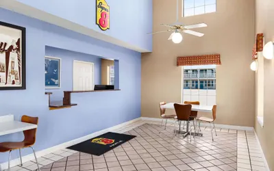 Photo 3 - Super 8 by Wyndham Foley/North Gulf Shores