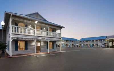 Super 8 by Wyndham Foley/North Gulf Shores