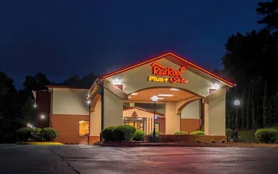 Red Roof Inn PLUS+ & Suites Opelika