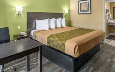 Photo 2 - Vagabond Inn Costa Mesa