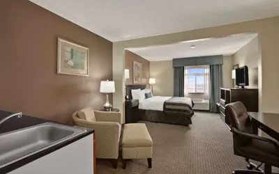 Photo 4 - Wingate by Wyndham Pueblo