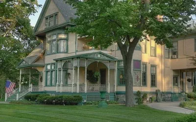 Photo 2 - Oliver Inn Bed and Breakfast