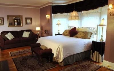 Photo 3 - Oliver Inn Bed and Breakfast