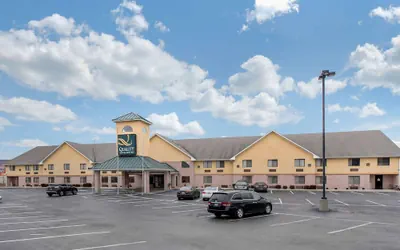 Photo 2 - Quality Inn & Suites Lebanon I-65