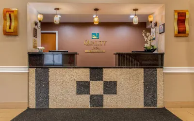 Photo 5 - Quality Inn Bloomington near University