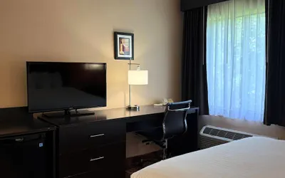 Photo 4 - Baymont by Wyndham Plainfield/ Indianapolis Arpt Area