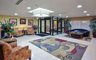 Photo 3 - La Quinta Inn & Suites by Wyndham Salina