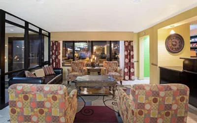 Photo 4 - La Quinta Inn & Suites by Wyndham Salina