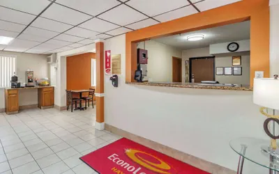 Photo 4 - Econo Lodge Hays I-70