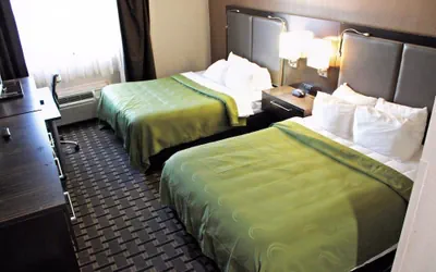 Photo 5 - Quality Inn & Suites Detroit Metro Airport