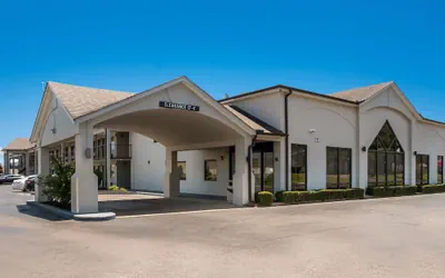 Photo 2 - Quality Inn Southaven - Memphis South