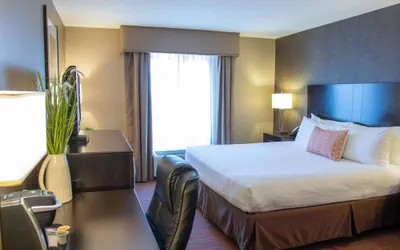 Photo 3 - Country Inn & Suites by Radisson, Garden City, KS