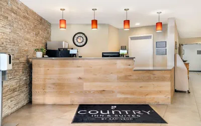Photo 5 - Country Inn & Suites by Radisson, Frederick, MD