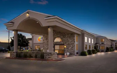 Comfort Inn & Suites Ludington near US-10