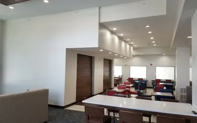 Photo 2 - Holiday Inn Express Birch Run - Frankenmuth Area by IHG